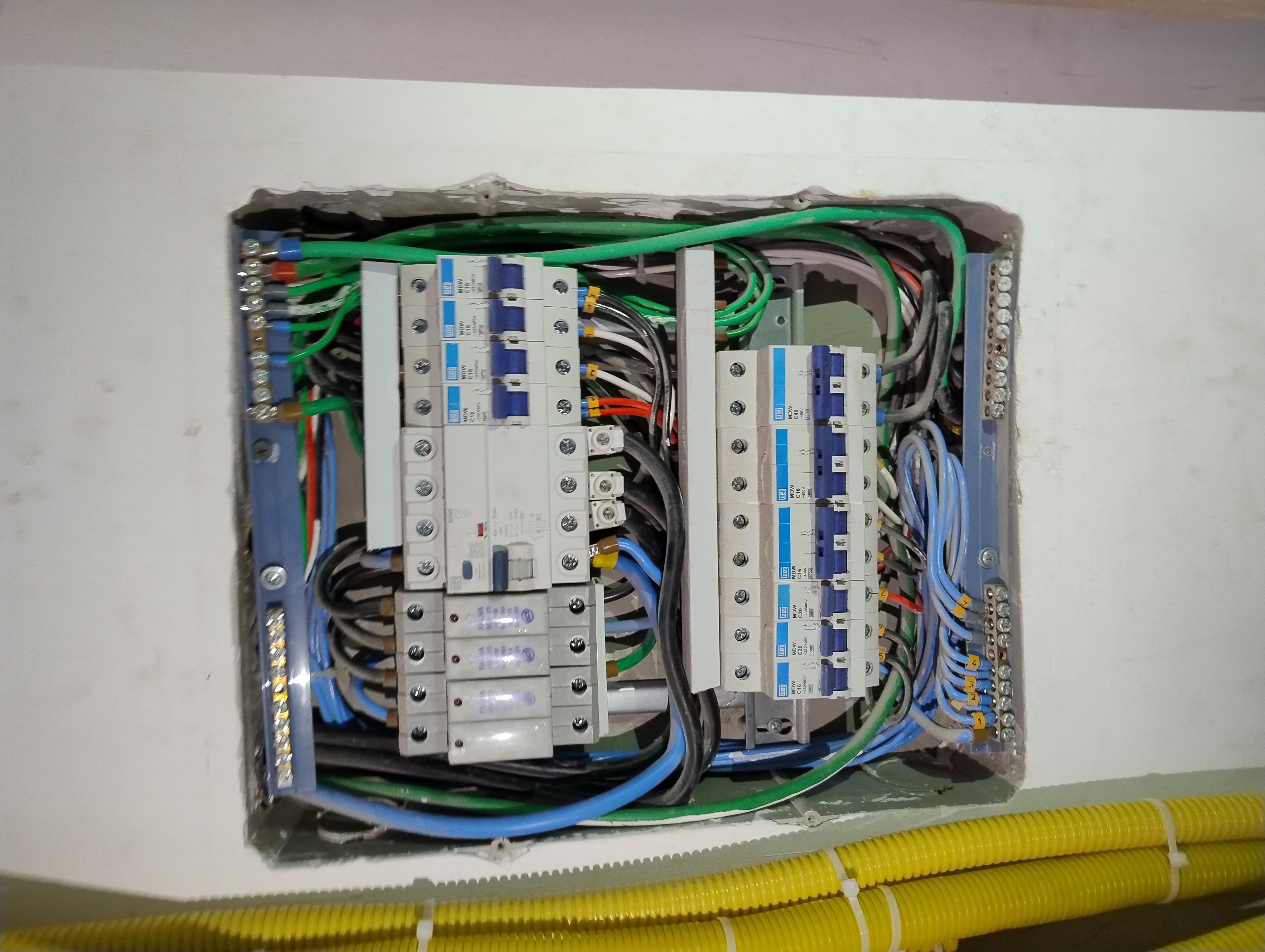 Valentim eletricista portfolio 18