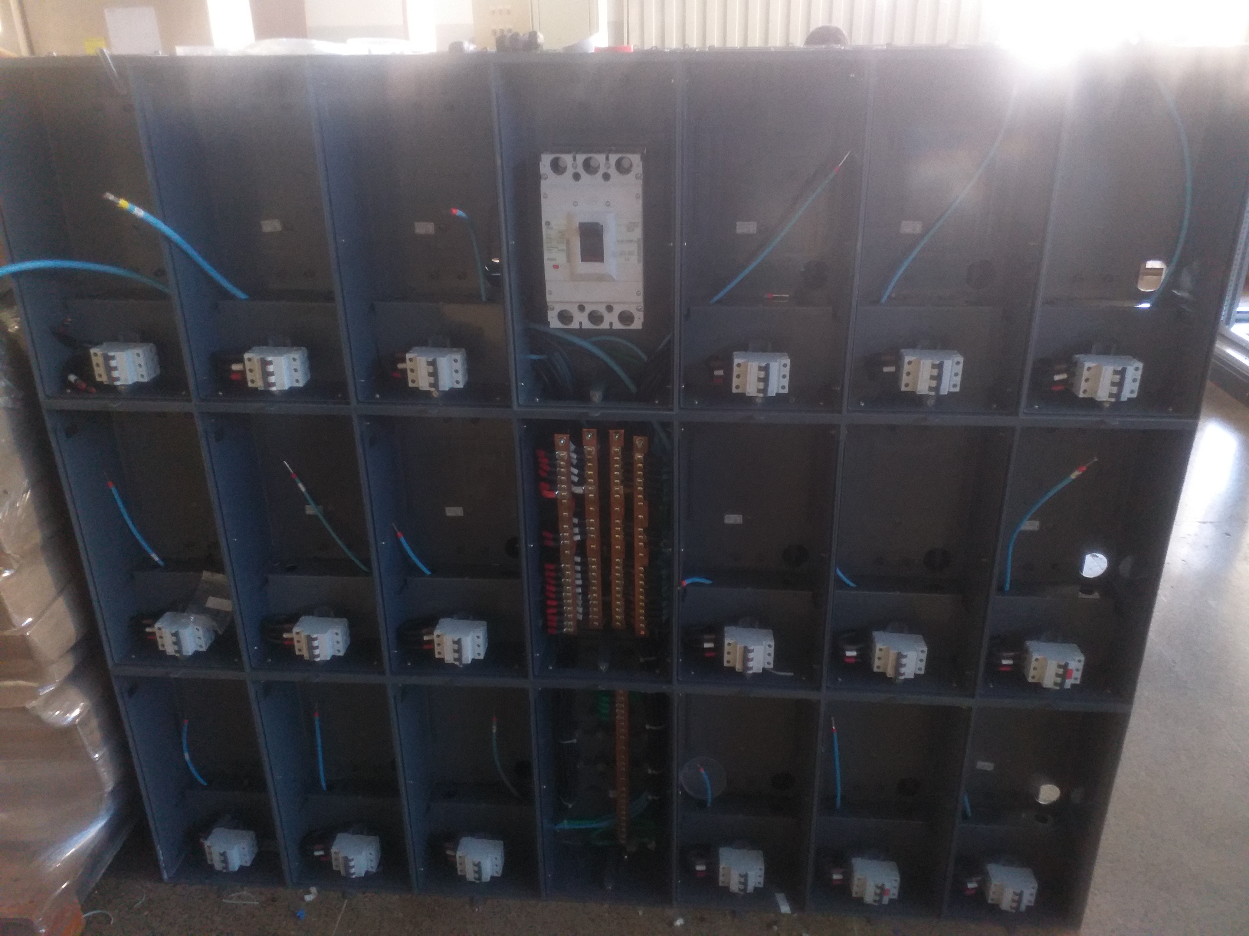 LP VOLTS portfolio 13