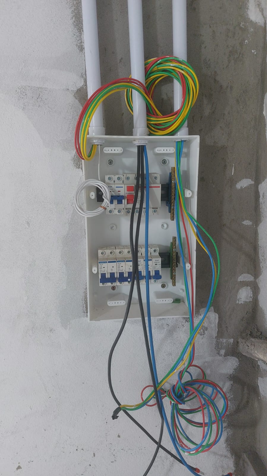 ALTEC Serviços Elétricos e Climatização portfolio 20
