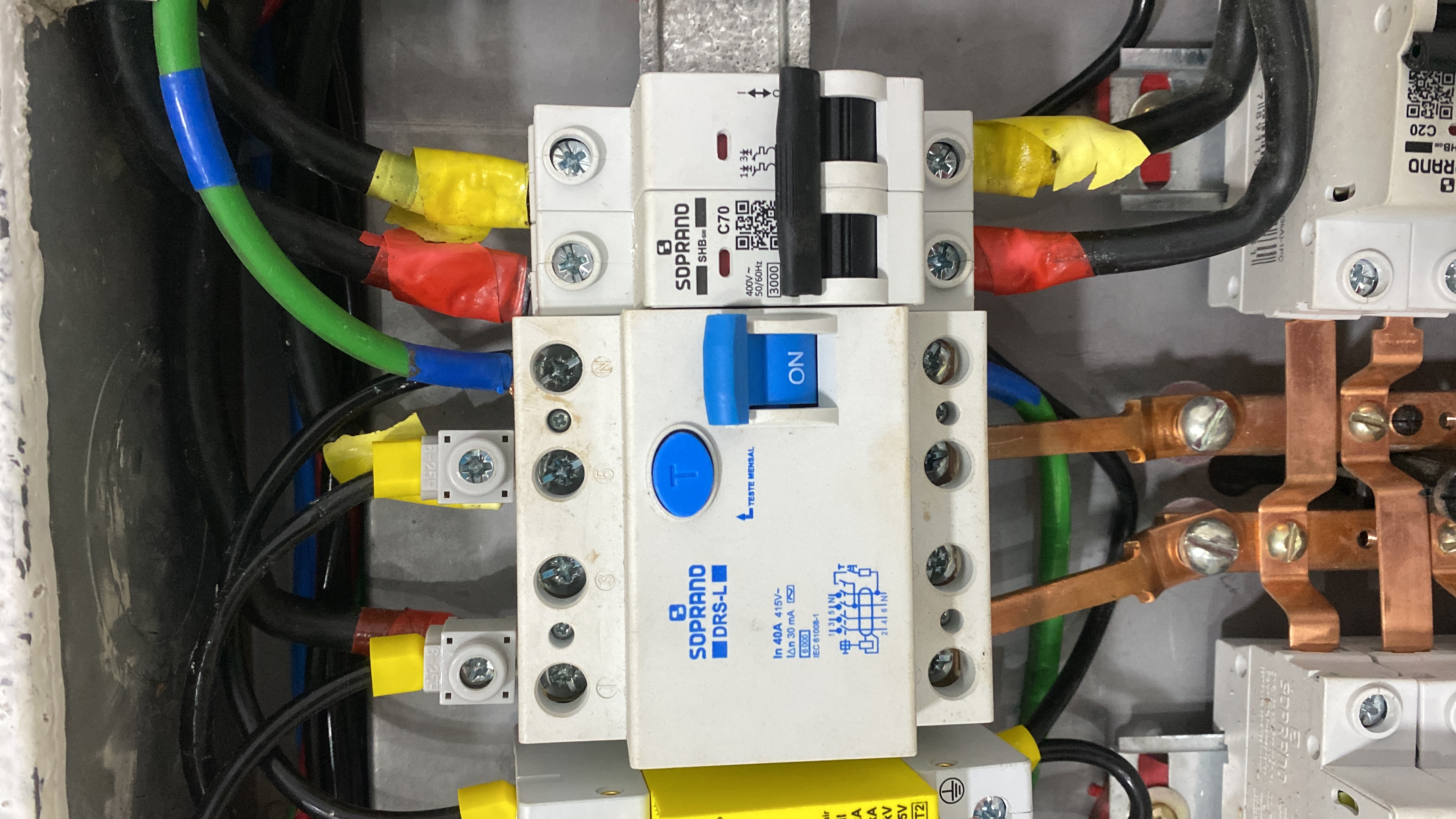 WELITON ELETRICISTA portfolio 9