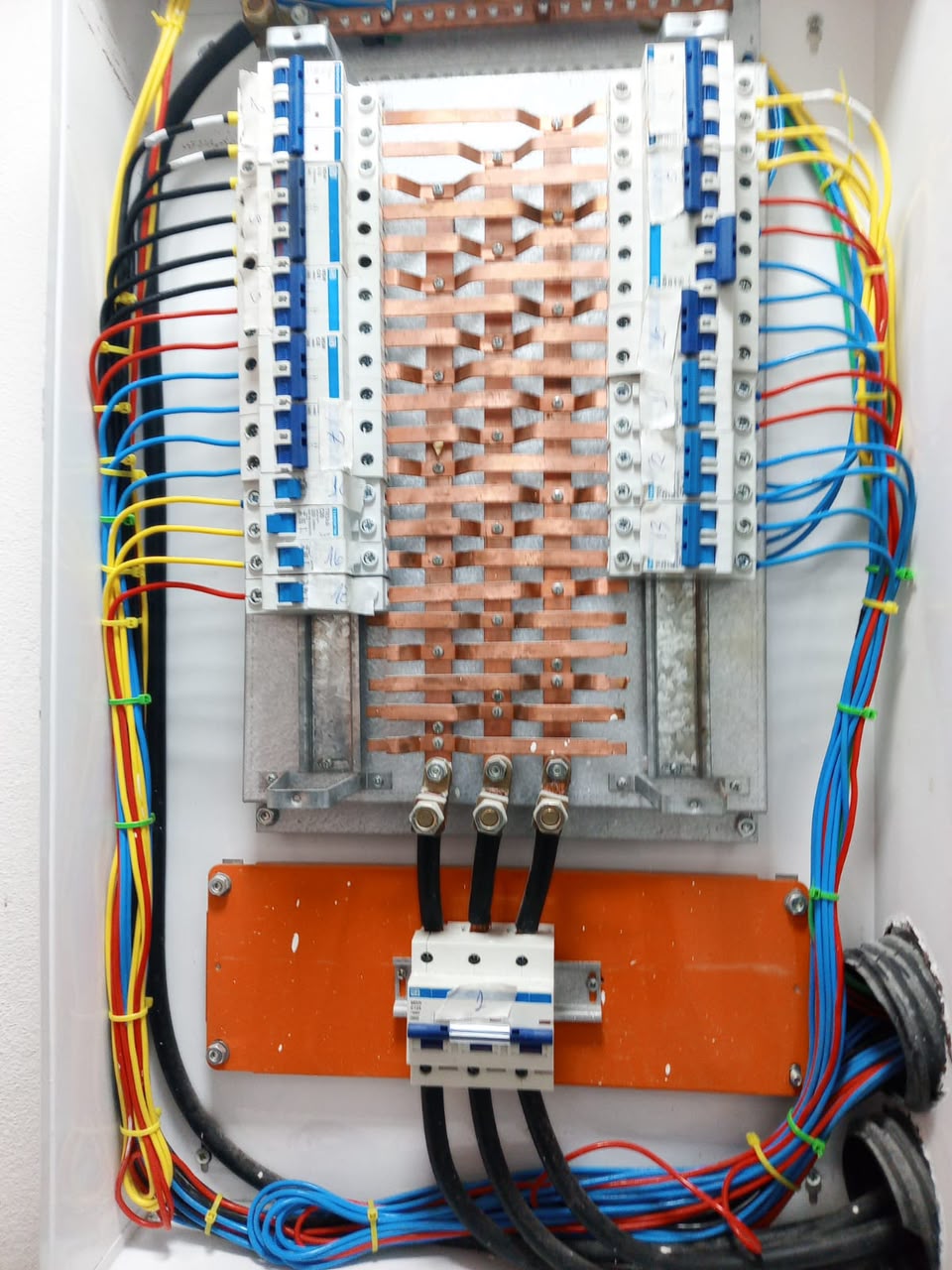 Energiza Elétrica e Automação portfolio 13