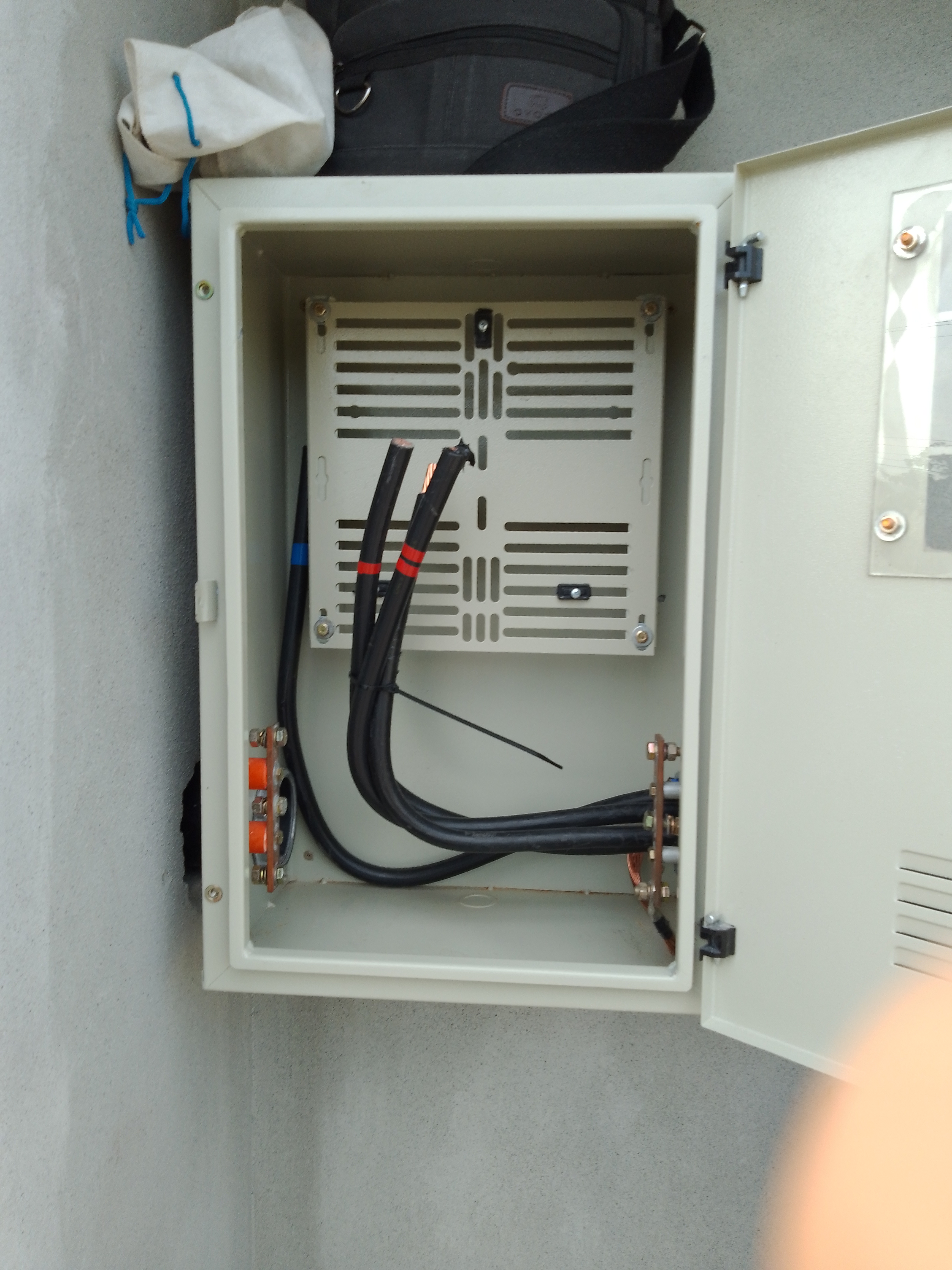 KR instalações e manutenções elétrica portfolio 6