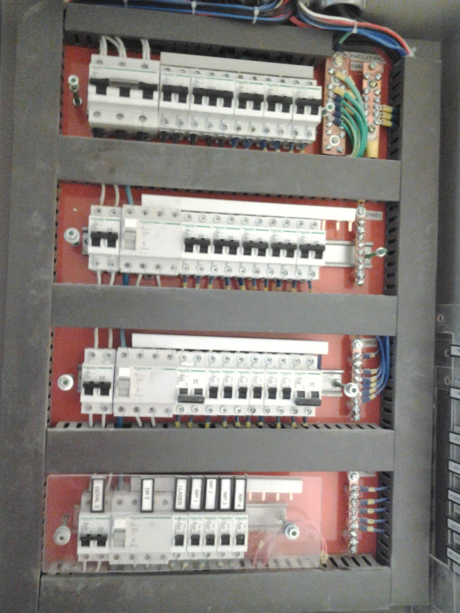 Edu Ponttes: ECP instalações elétricas Infraestruturas e Serviços portfolio 19