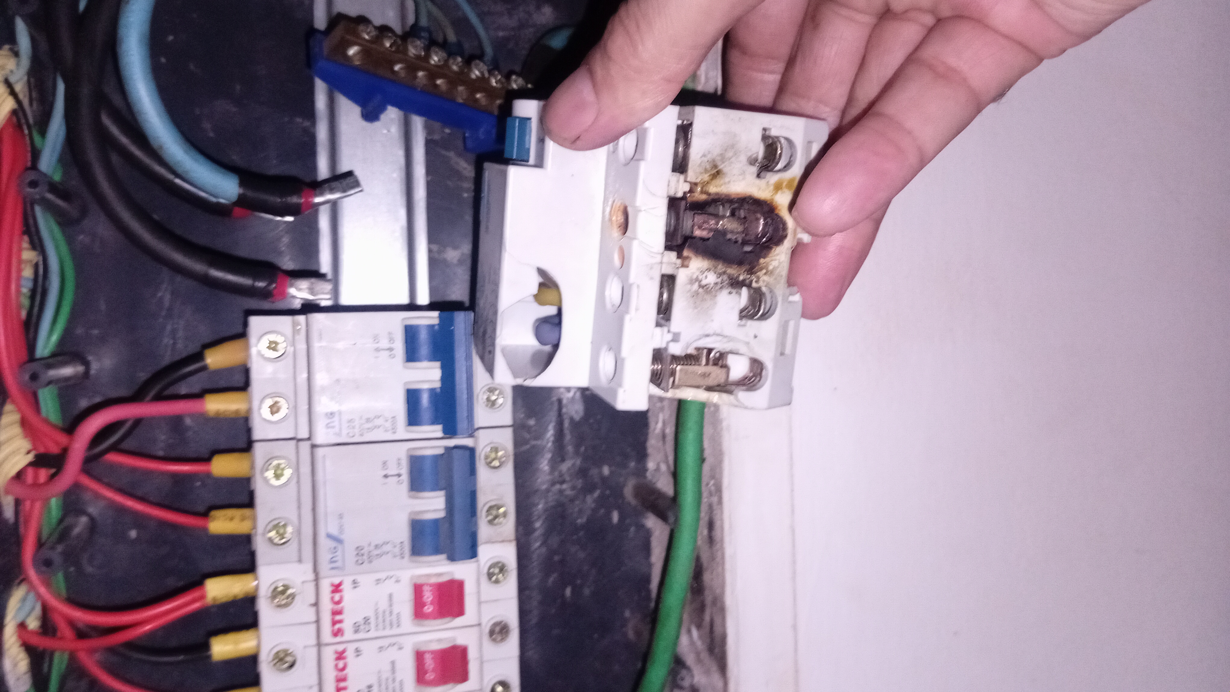 Isontec eletrica portfolio 1