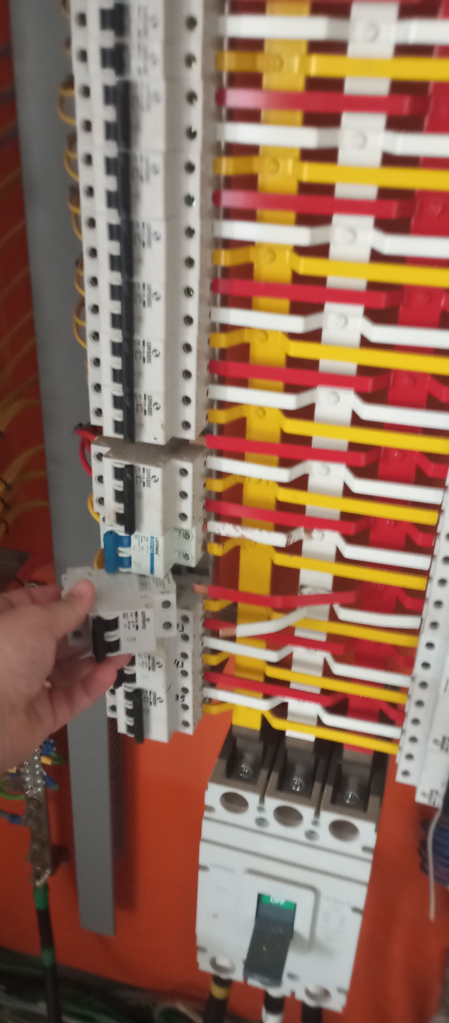 Daluth Soluções Elétricas portfolio 3