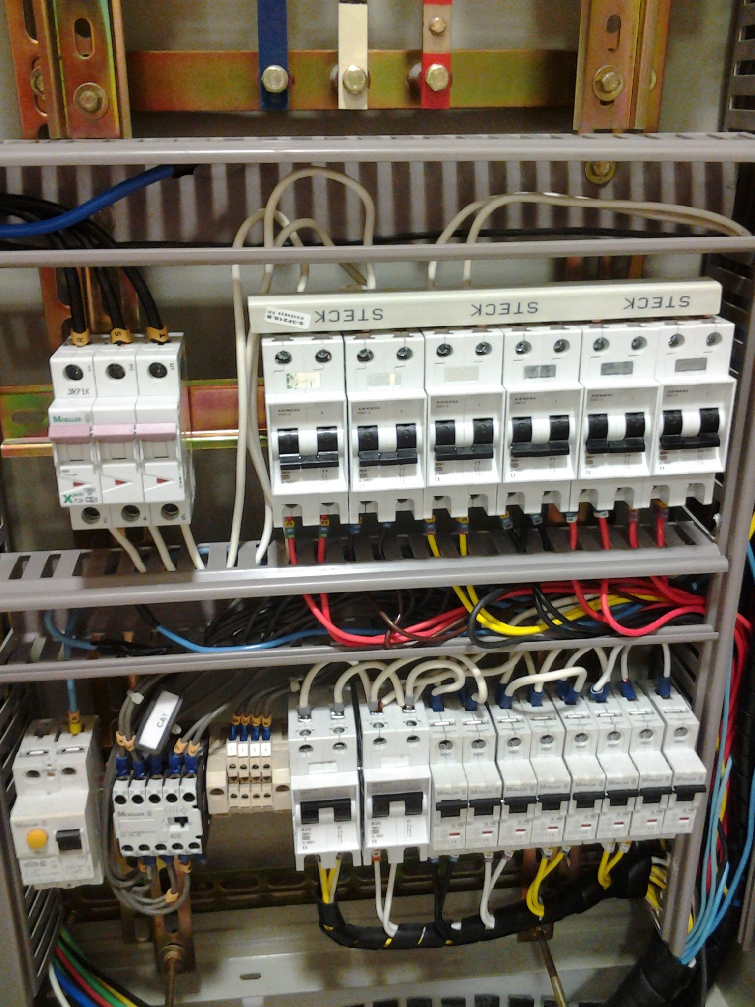 Edu Ponttes: ECP instalações elétricas Infraestruturas e Serviços portfolio 22