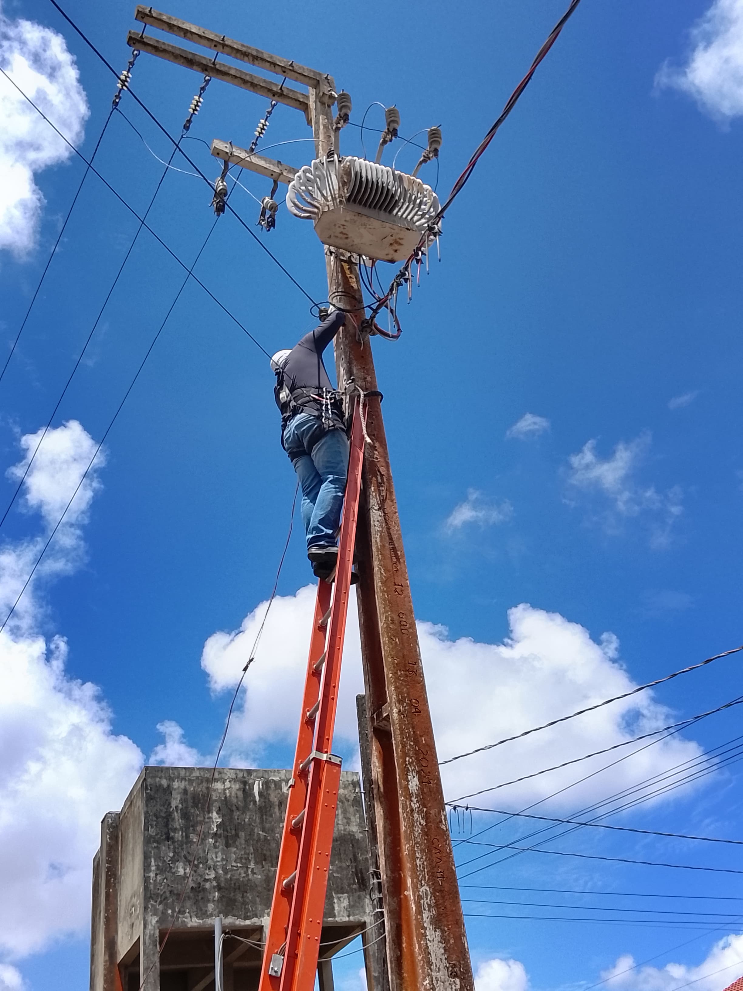 Ricardo Soluções Elétricas e climatização portfolio 3
