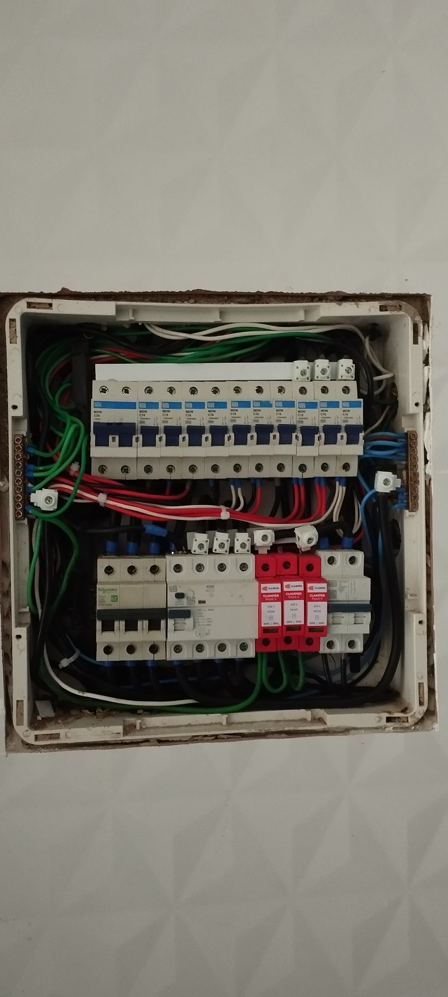 Albérico Instalações e Manutenções Elétricas portfolio 14