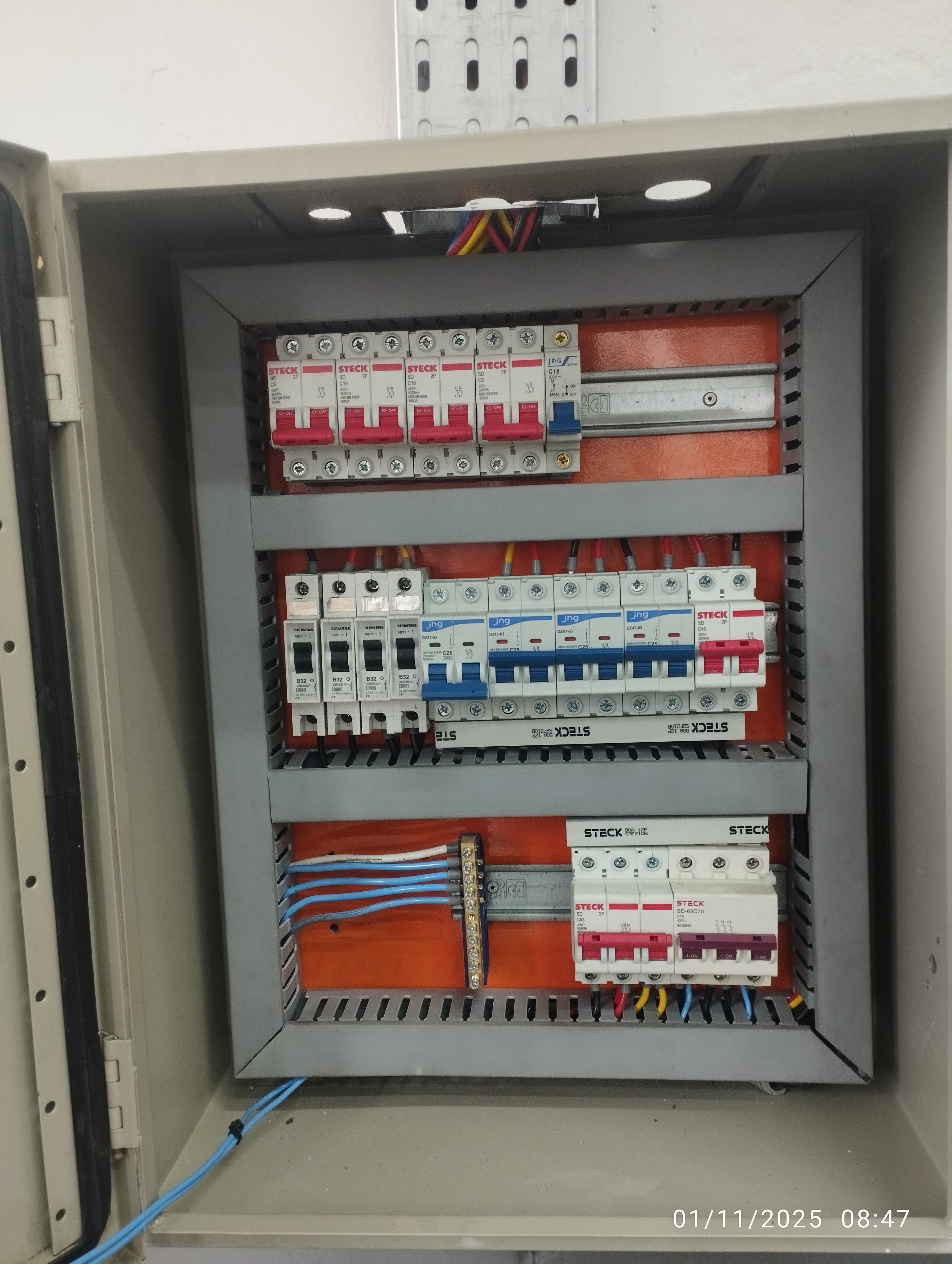 Sampaio & Soares Serviços Elétricos Especializados portfolio 24