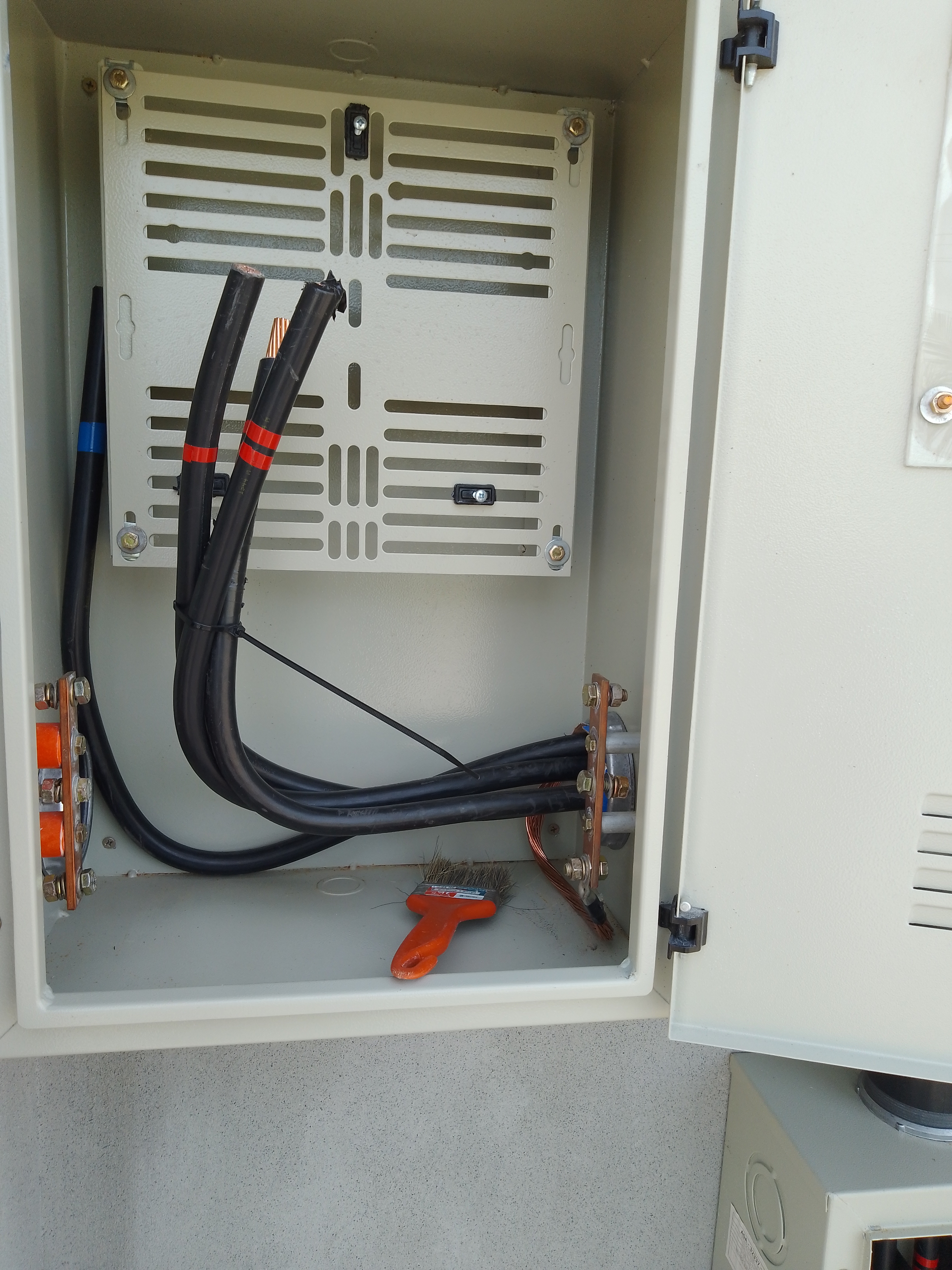 KR instalações e manutenções elétrica portfolio 13