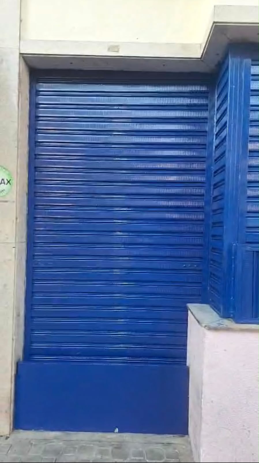 Serviço de pinturas e acabamentos prédios e residências portfolio 2