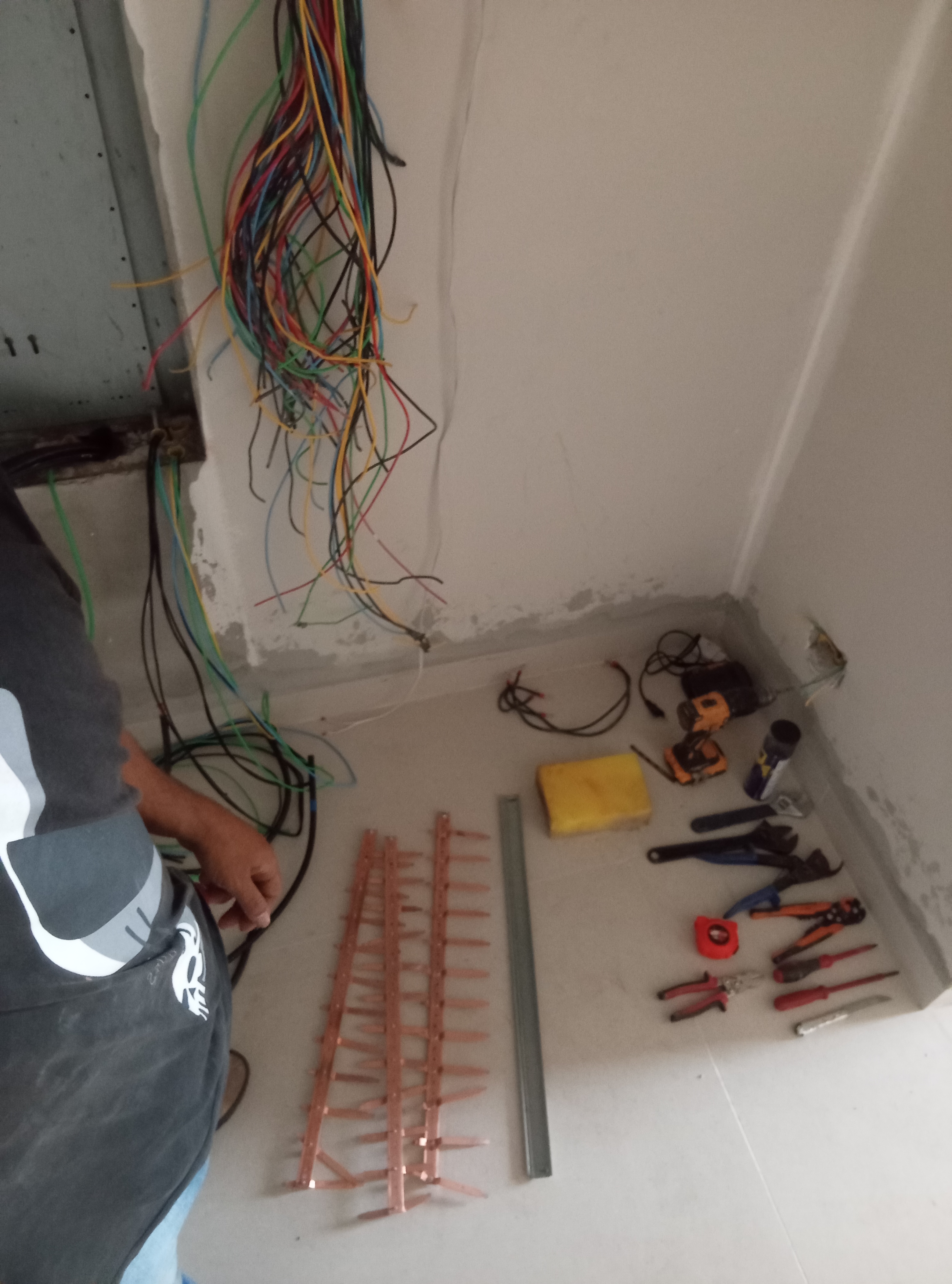 DJ climatização e elétrica e reparos residências portfolio 1