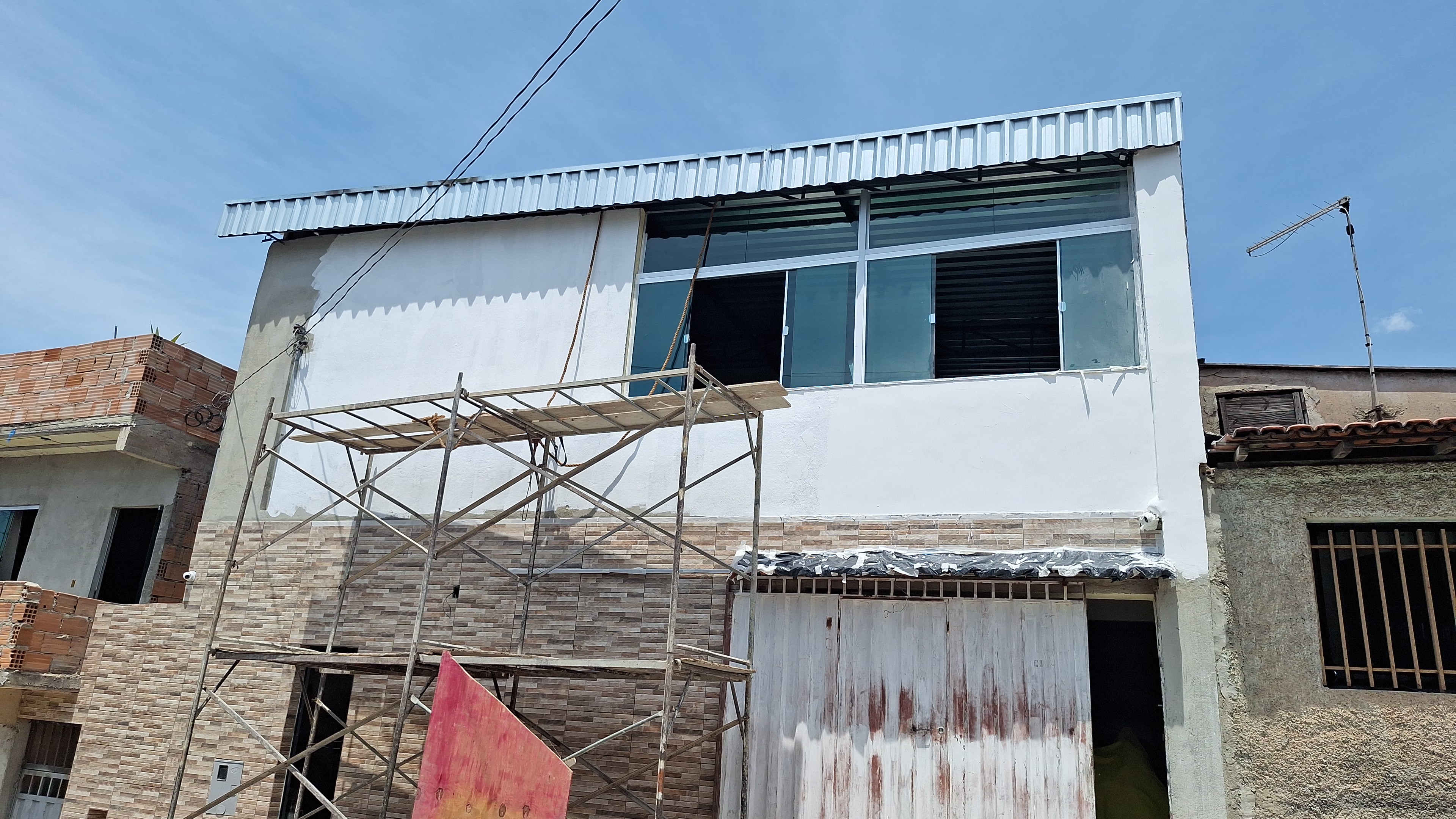 Serviço de pinturas e acabamentos prédios e residências portfolio 1