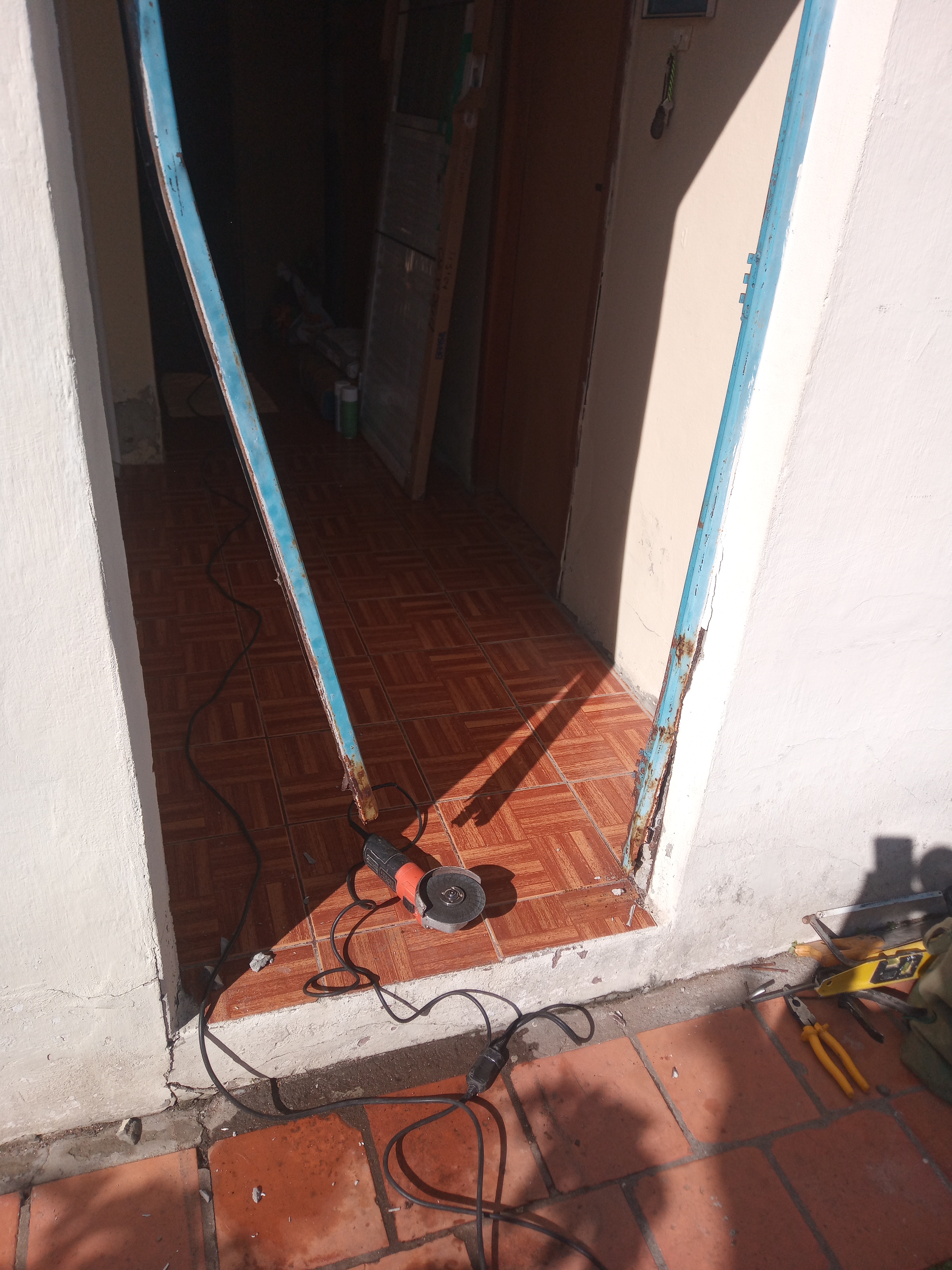 Elétrica , hidráulica, caça vazamento, e pequeno reparos portfolio 24