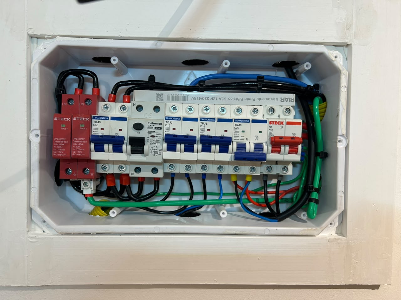 Energiza Elétrica e Automação portfolio 3
