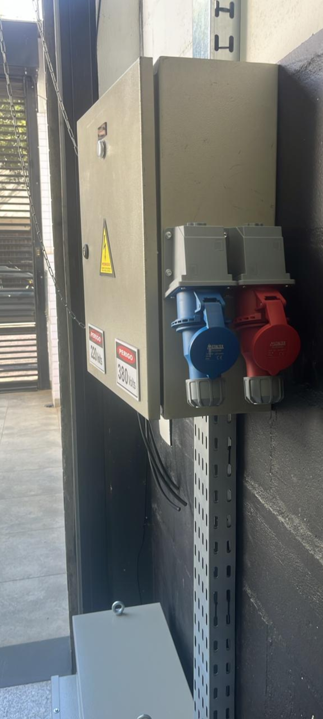 Sampaio & Soares Serviços Elétricos Especializados portfolio 42