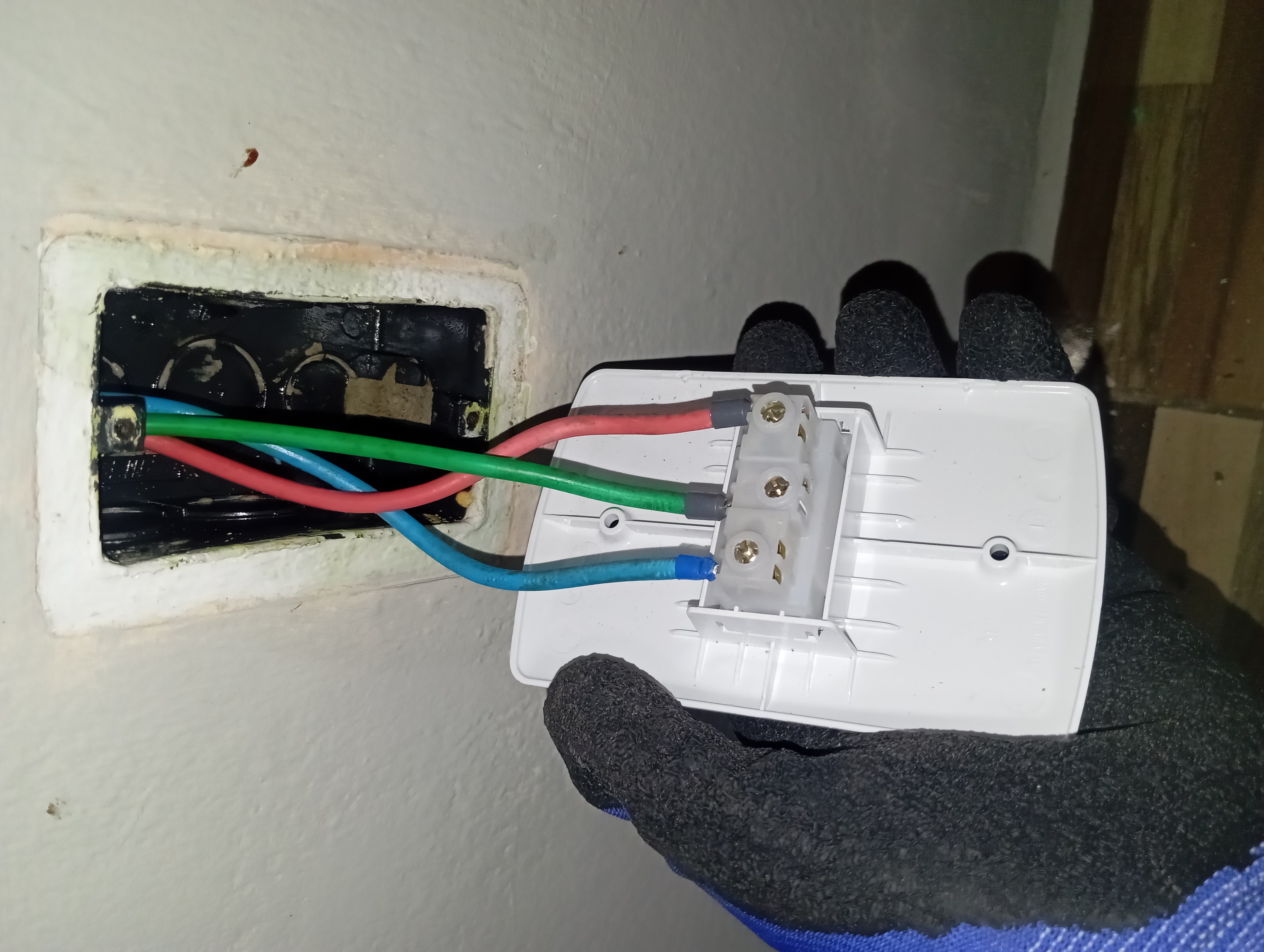 Kv soluções elétricas portfolio 7