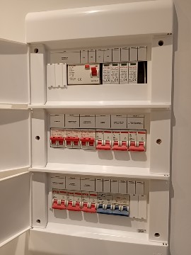 MACIEL SERVIÇOS EM ELETRICIDADE portfolio 7
